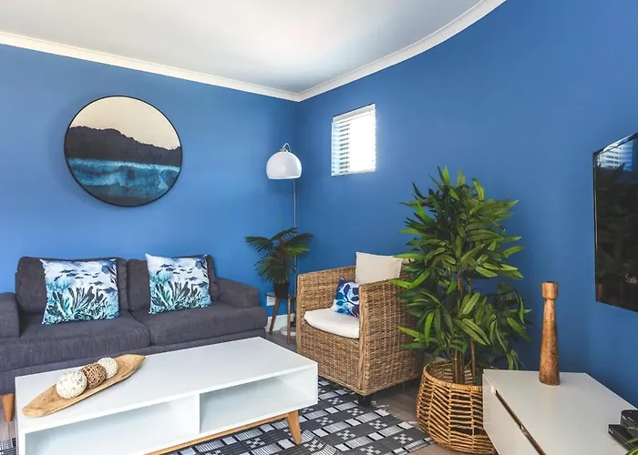 The Paragon Kahlua Modern Open Plan Centrally Located